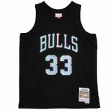 Mitchell & Ness Chicago Bulls #33 Scottie Pippen Iridescent Swingman Jersey black