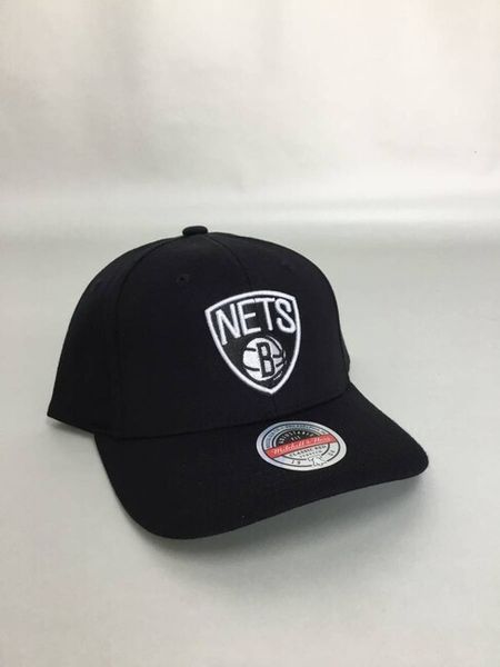 Mitchell & Ness snapback Brooklyn Nets Team Logo High Crown Red black